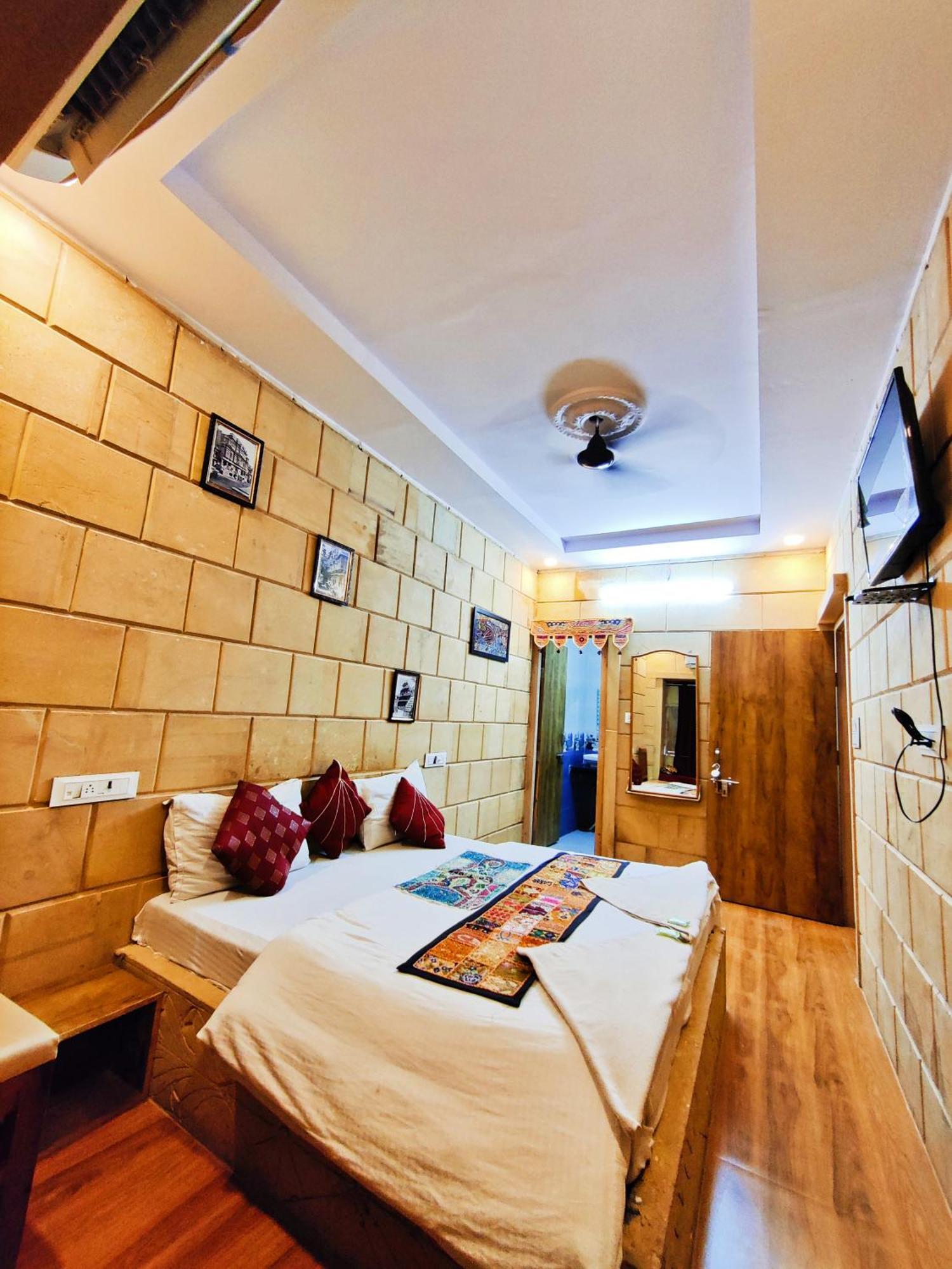 Hotel Jaswant Palace Jaisalmer Quarto foto