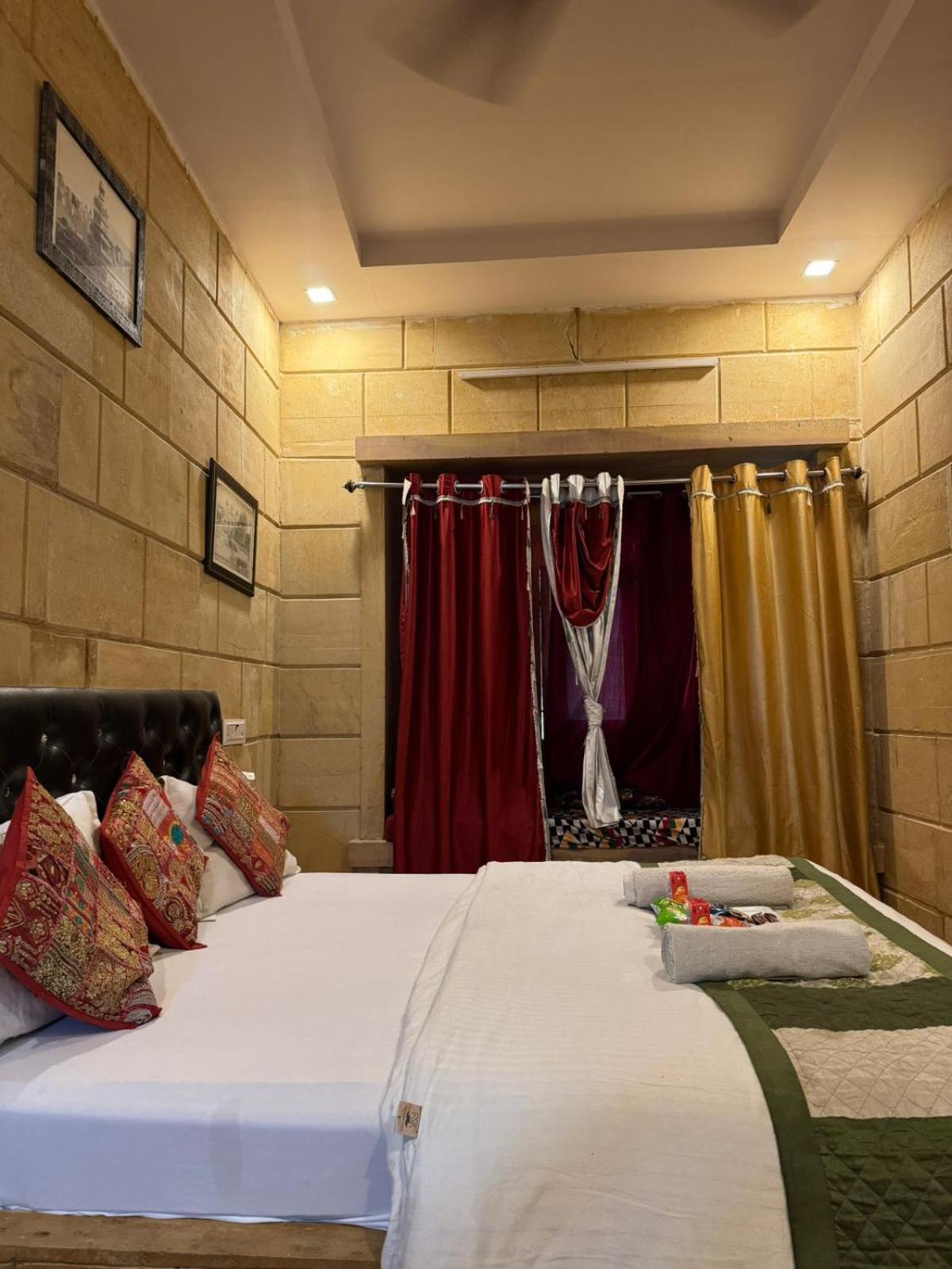 Hotel Jaswant Palace Jaisalmer Exterior foto